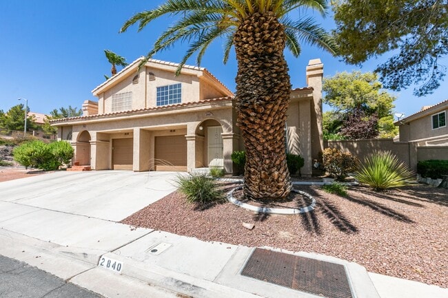 Primary Photo - Stylish 2-Bedroom Townhome in Green Valley...