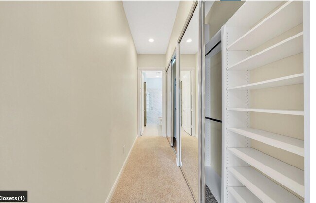 Building Photo - 4784 Blossom Dr