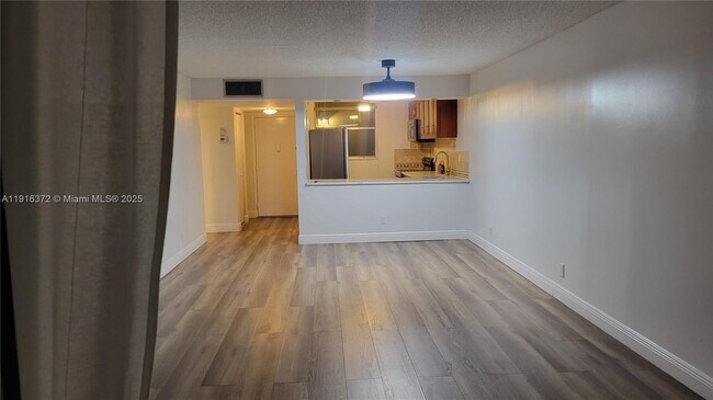 Building Photo - 3841 Environ Blvd