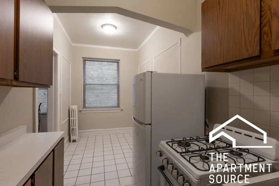 Building Photo - 3120 S Oak Park Ave