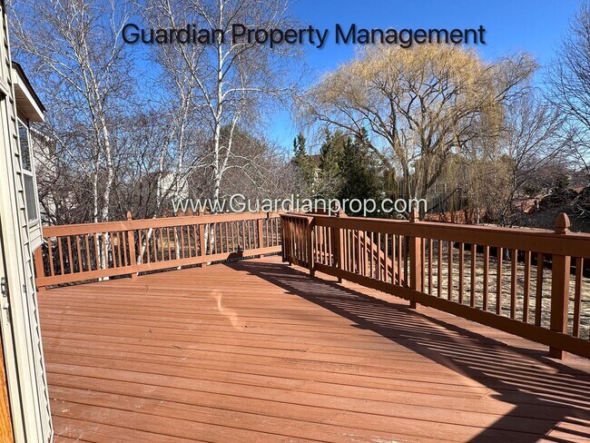 Building Photo - Brooklyn Park Single Family Home, Office, 3 Car Garage, New Carpet, Large Deck, Available Now