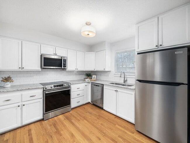 Building Photo - 6543 New Market Way
