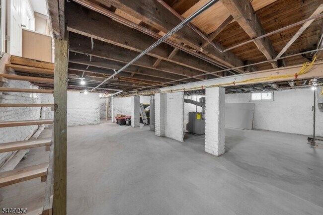 Building Photo - 49 Caldwell Pl