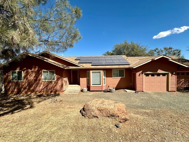 Primary Photo - 3 Bedroom 2.5 Bathroom Home on 10 Acres Wi...