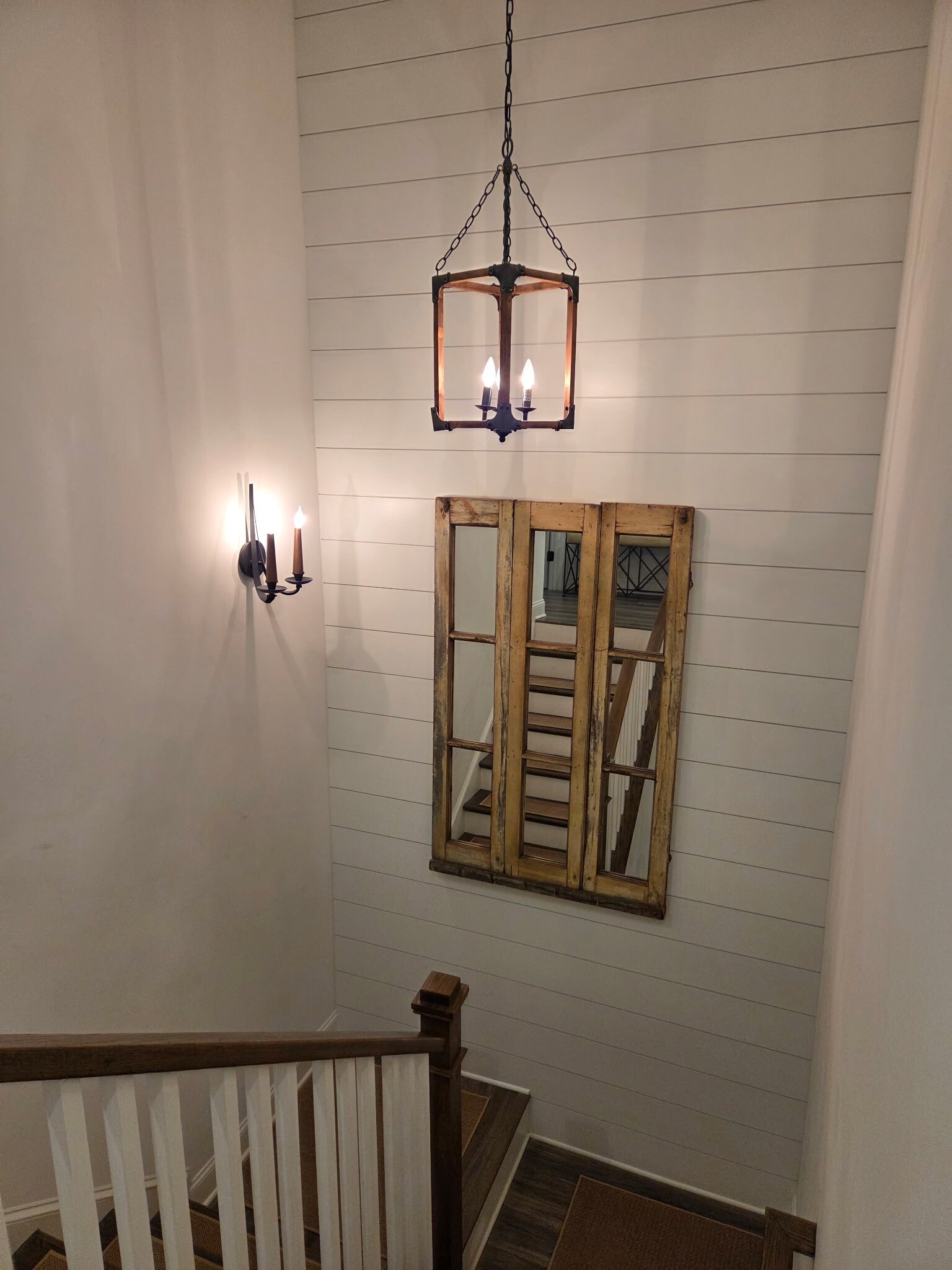 Stairwell with decorative trim - 423 Johnson Ct