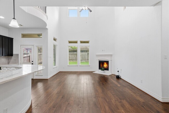 Building Photo - 135 Deerfield Meadow Dr