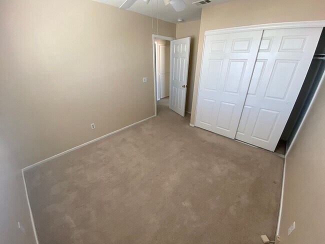 Building Photo - Wonderful 4 bed/2.5 bath home located in W...