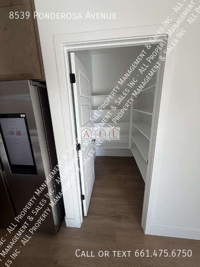 Building Photo - 8539 Ponderosa Ave