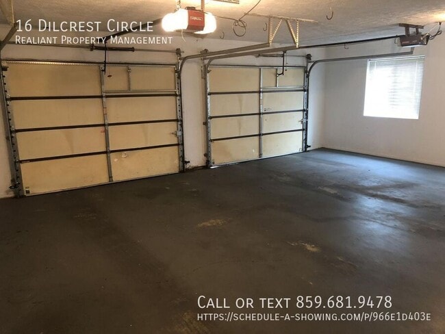 Building Photo - 16 N Dilcrest Cir