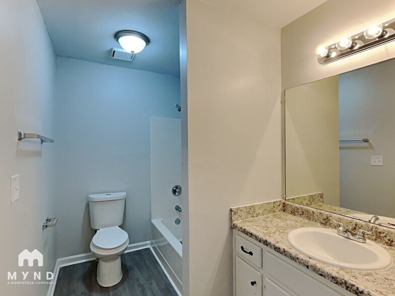 Building Photo - 2979 Bayberry Ct