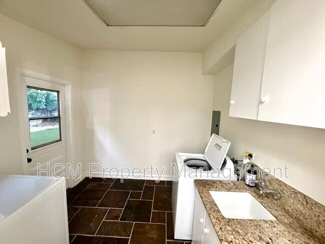 Building Photo - 12811 Keith Pl