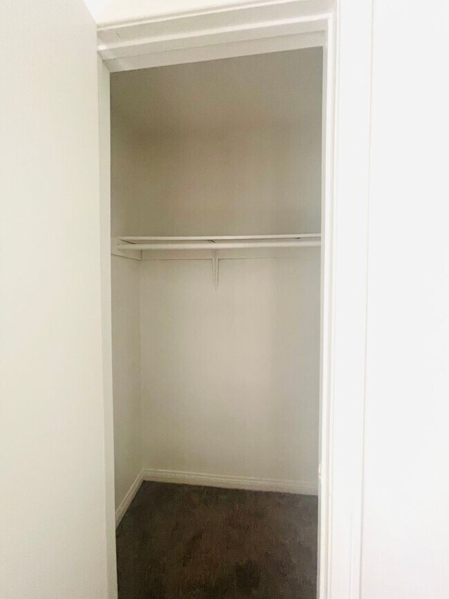 Building Photo - Todd Ranch Condo Welcome to the Todd Ranch Condo, 3-bedroom, 2-bathroom home located in the vibra...