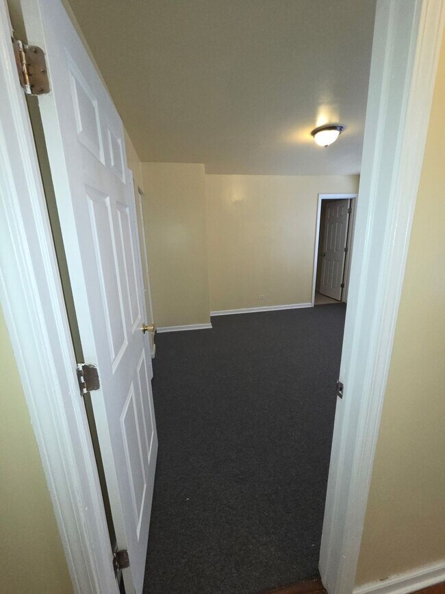 Building Photo - 6669 S Michigan Ave