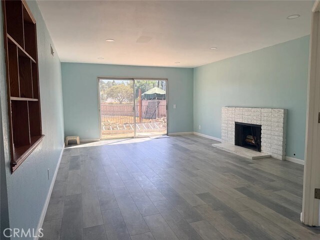 Building Photo - 17530 Chestnut St