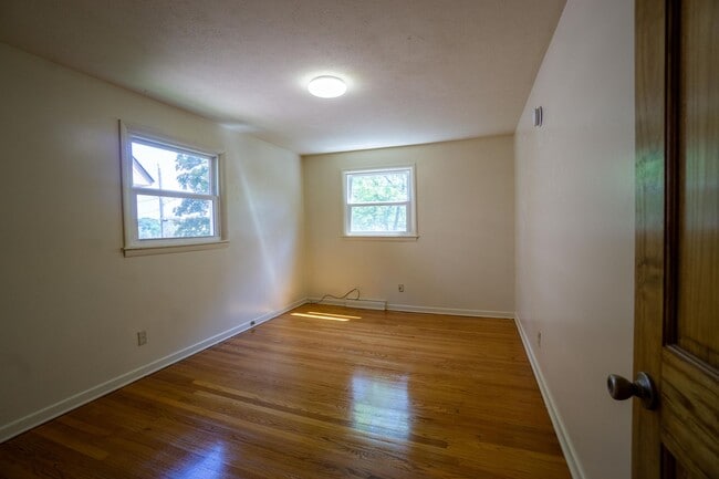 Building Photo - 1274 Westcott St