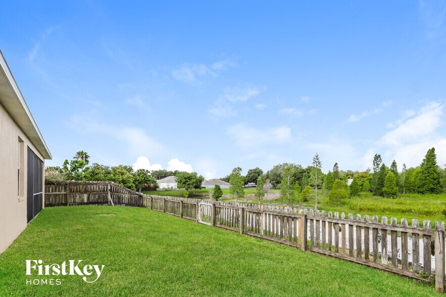 Building Photo - 9409 Laurel Ledge Dr