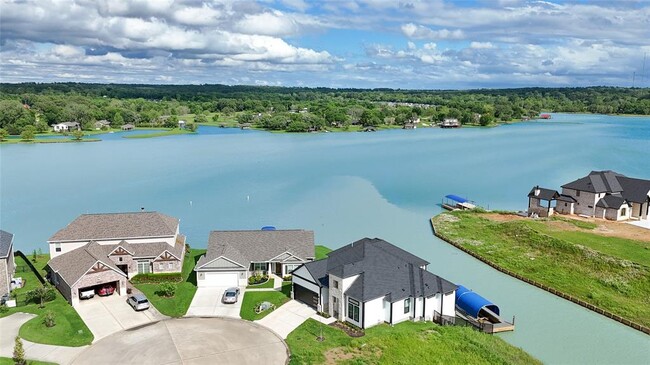 Building Photo - 10693 South Lake Mist Lane