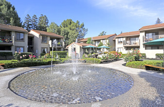 Building Photo - Villas Willow Glen