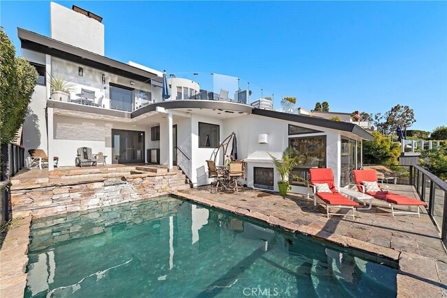 Building Photo - 3253 Alta Laguna Blvd