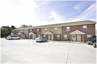 Building Photo - 2296 McCormick Lane