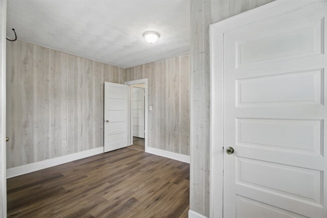 Building Photo - 5611 Hampton Blvd