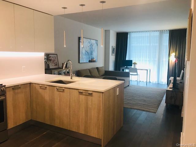 Building Photo - 131-03 40th Rd