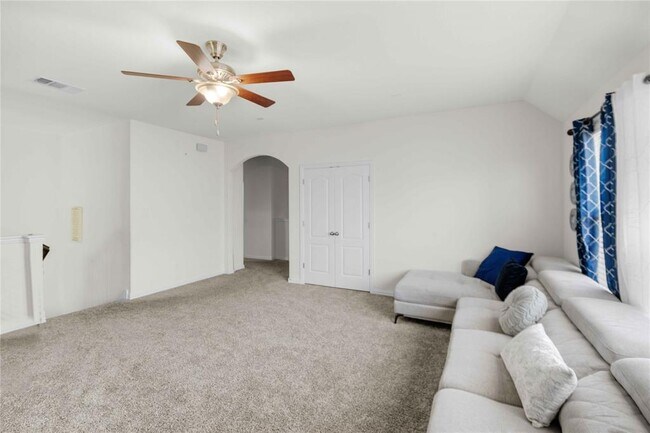 Building Photo - 6533 Leonardo Cove