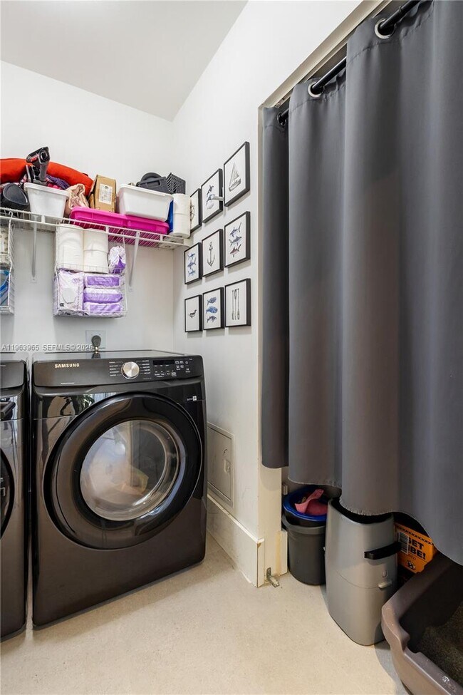 Building Photo - 21205 Yacht Club Dr