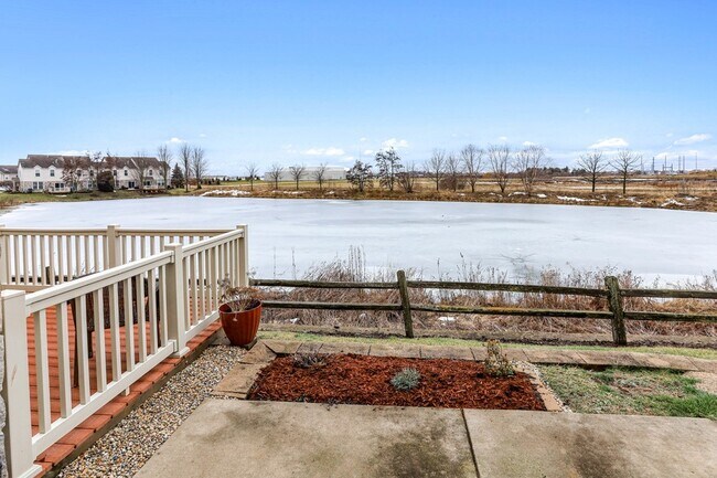 Building Photo - 16846 S Mallard Ln