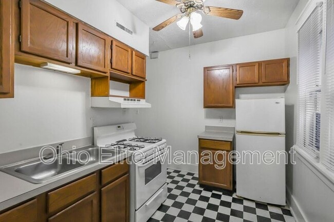 Building Photo - 331 Chittenden Ave