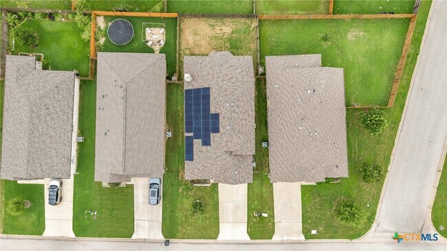 Building Photo - 1414 Fawn Lily Dr