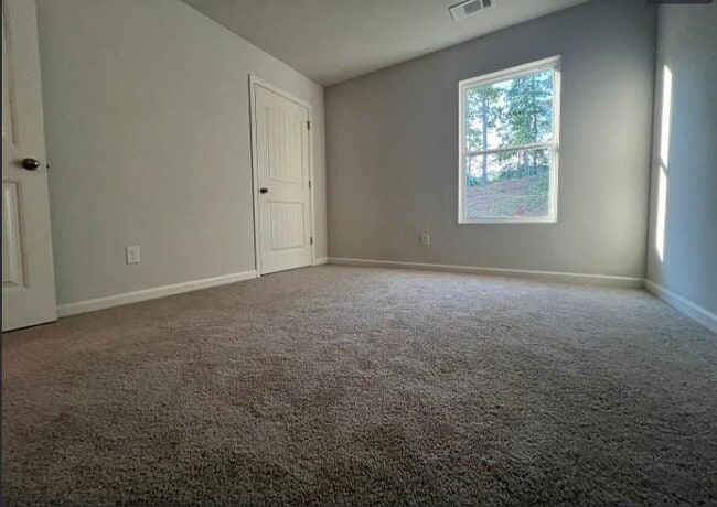 Building Photo - 817 HighGrove Wy