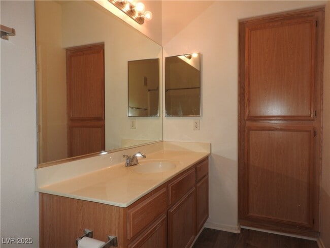 Building Photo - 9470 Peace Way