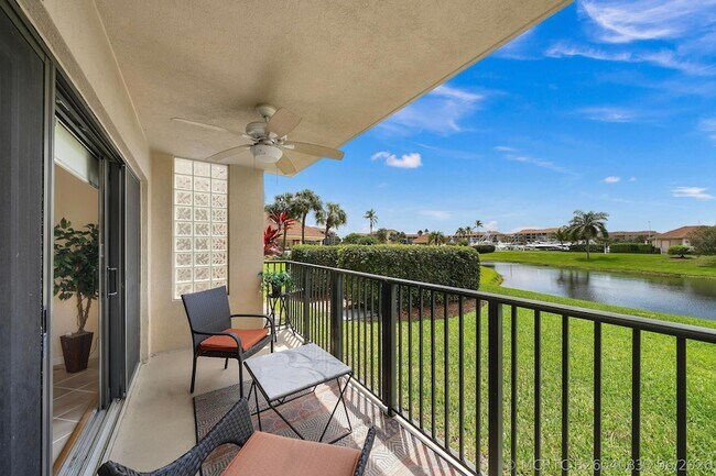 Building Photo - 601 Seafarer Cir
