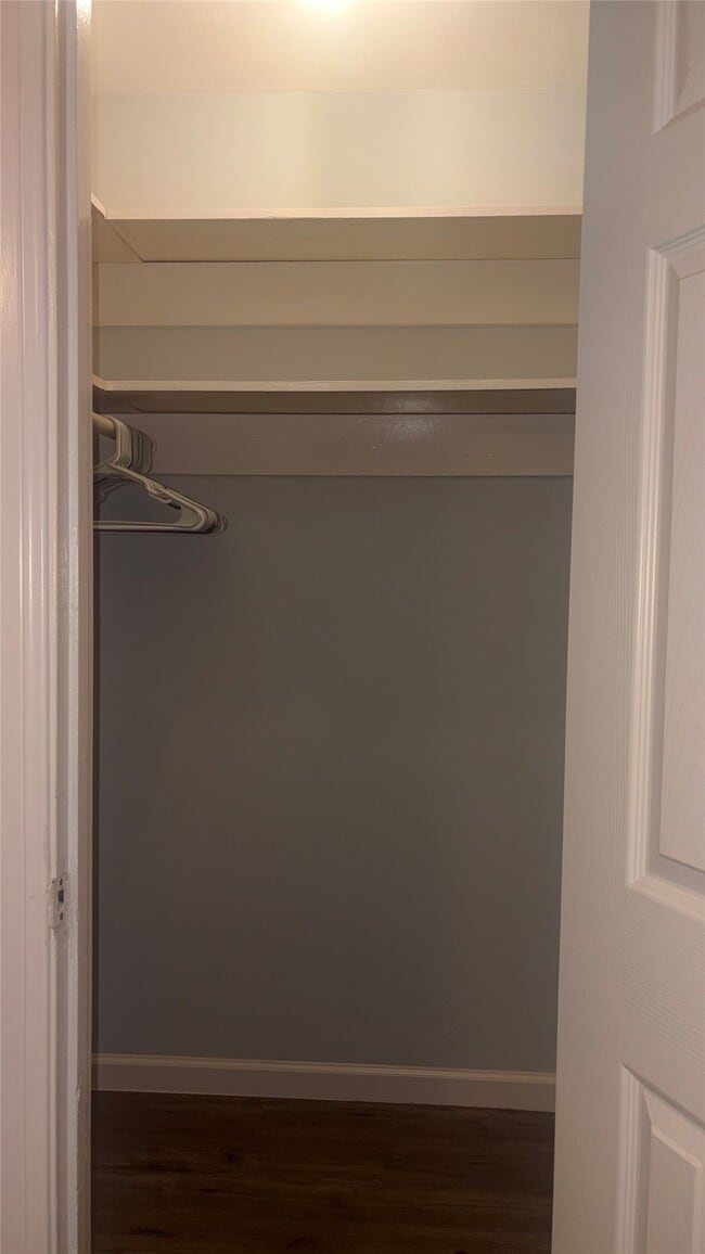 Building Photo - 4624 Bell St