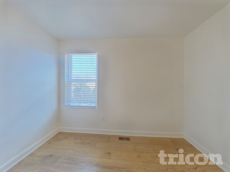 Building Photo - 13058 Monaco Way