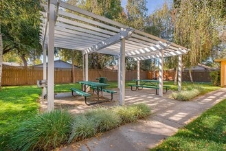 Building Photo - Birchwood Meadows