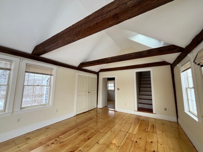 Building Photo - 410 Cider Hill Rd