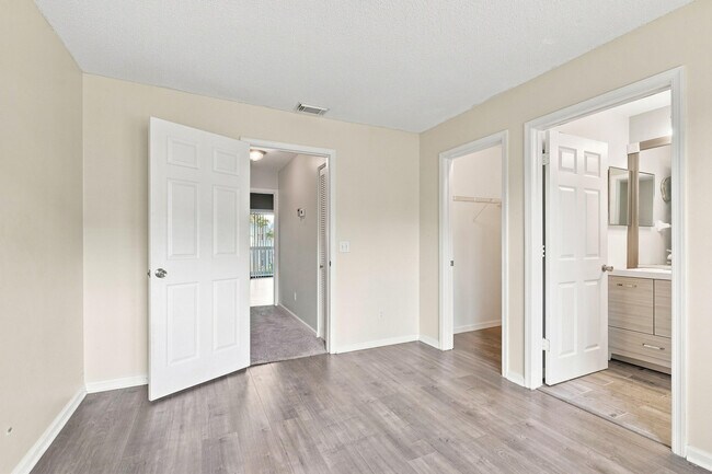 Building Photo - 13521 S Indian River Dr