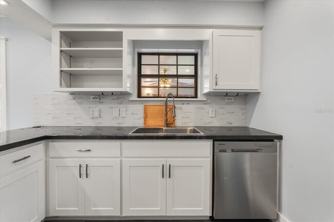 Building Photo - 3303 Massee Rd