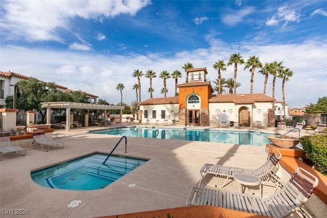 Building Photo - 1525 Spiced Wine Ave