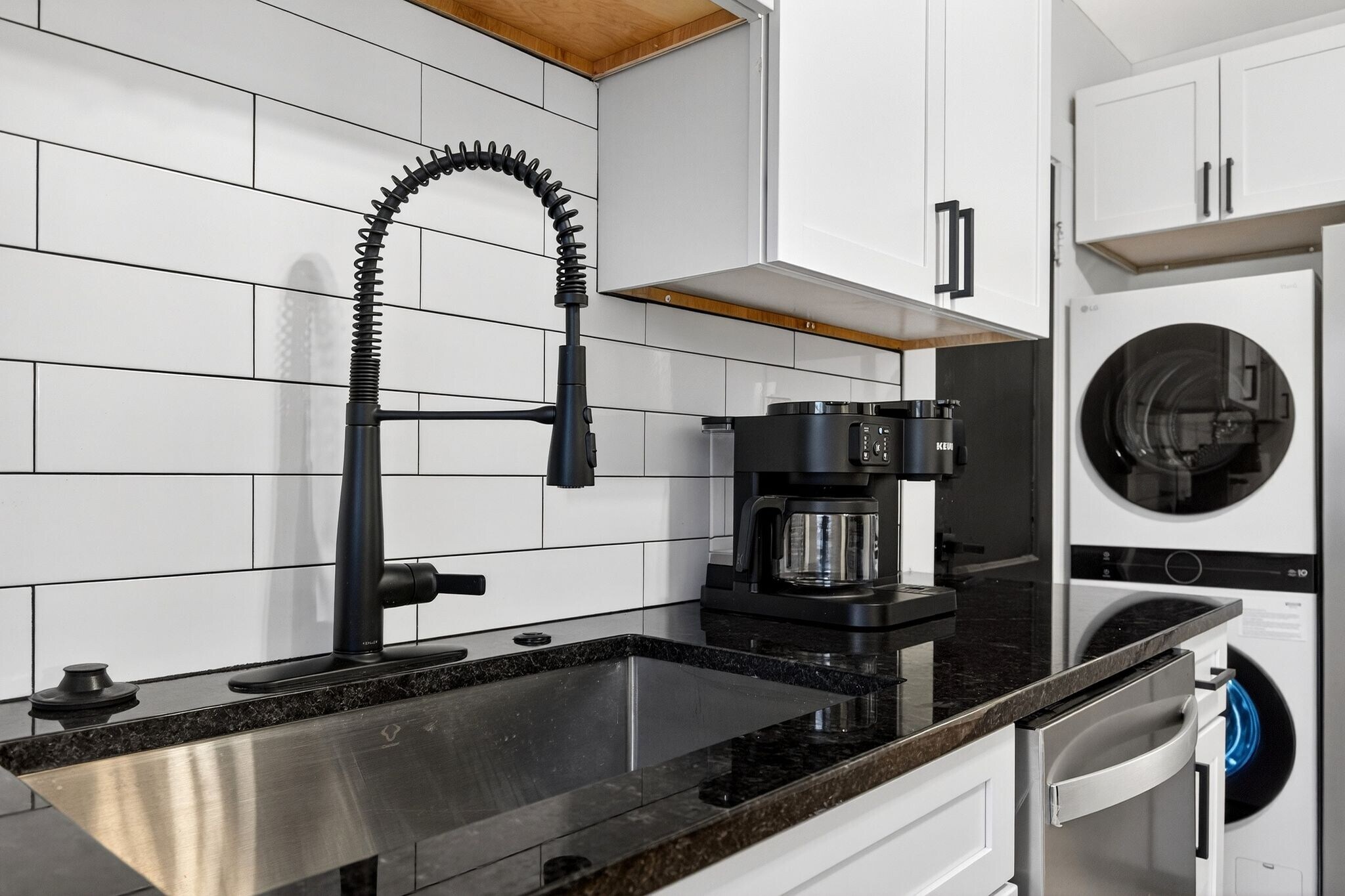 Building Photo - 3326 E Overlook Rd