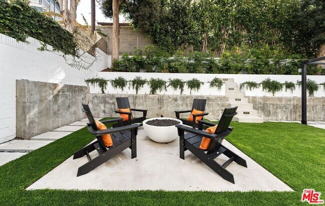 Building Photo - 7826 W 80th St