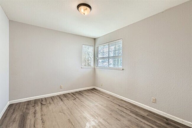 Building Photo - 4123 Pebble Oaks Ct, Antelope, CA, 95843