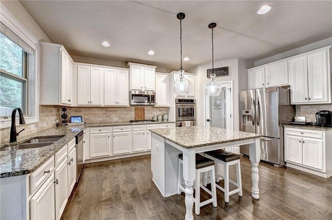 Building Photo - 4079 Two Bridge Dr