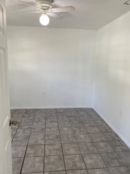 Building Photo - 4524 Howard St