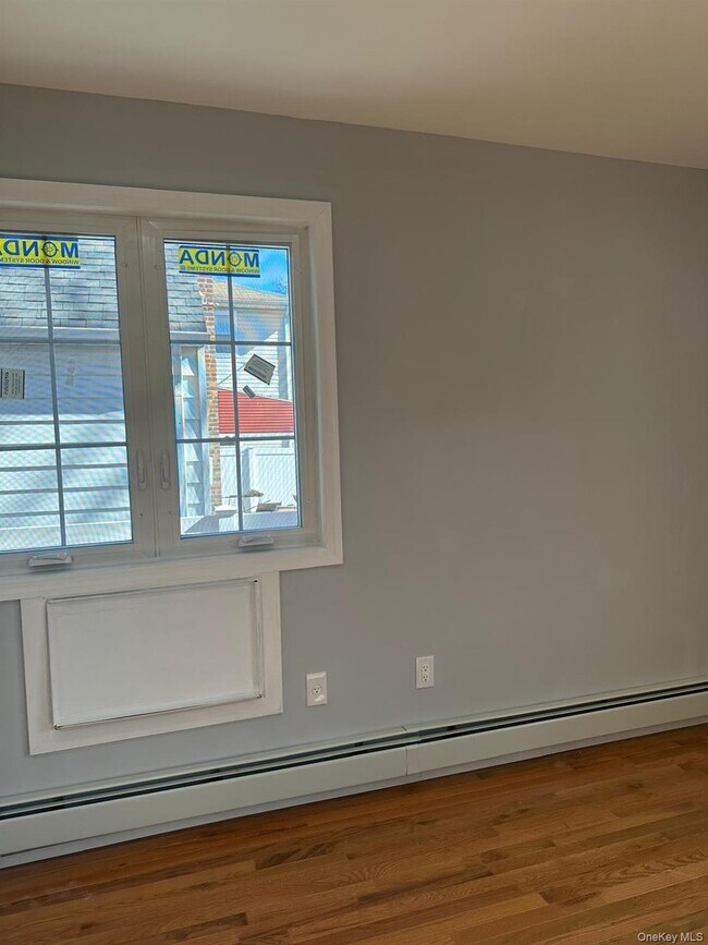 Building Photo - 237-34 Fairbury Ave