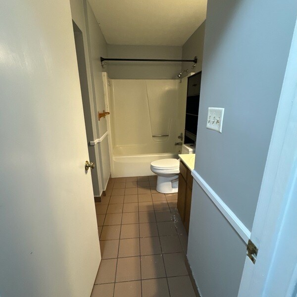 Building Photo - 118 Springside Ave