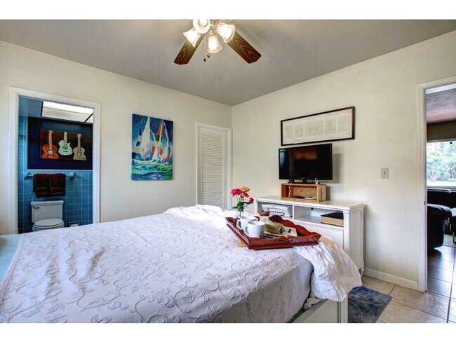 Building Photo - 3213 Colony Club Rd