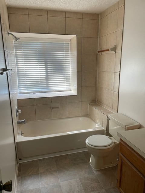 Building Photo - 1043 Neely St